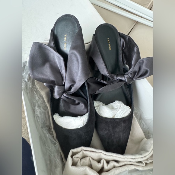 THE ROW Coco Suede Mule - Picture 5 of 12